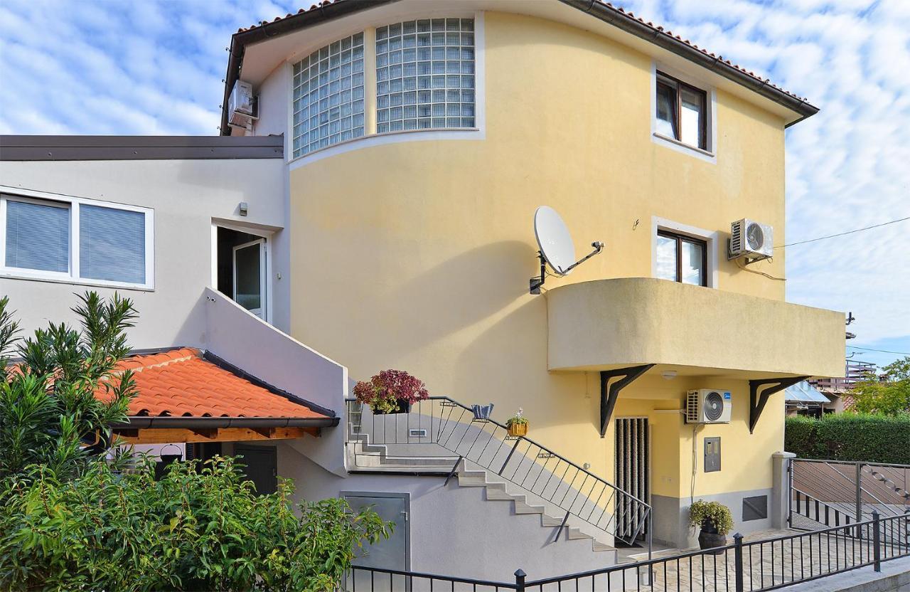 Apartments Jadranka 1279 Pomer Exterior photo